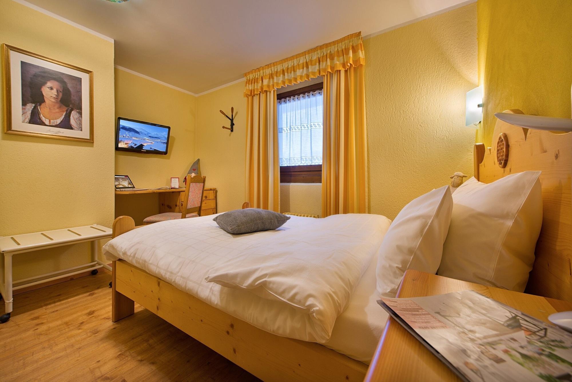 Hotel Margherita ลีวินโญ ภายนอก รูปภาพ